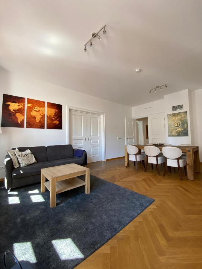 Grosszuegiges Apartment Mit Blick Zur Frauenkirche Дрезден Екстериор снимка